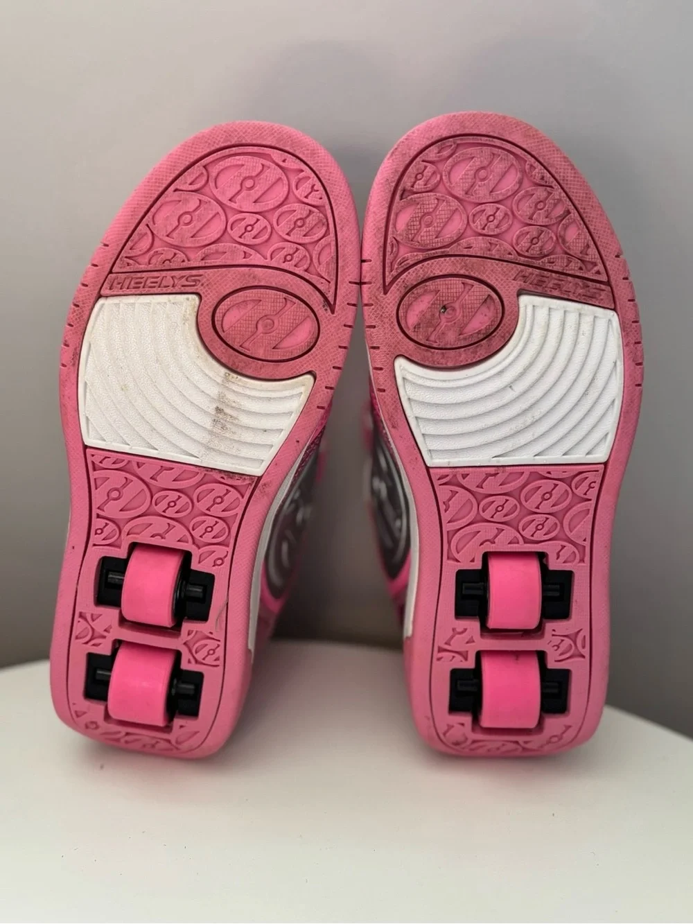 Heelys Kids Pink & Silver Glitter Light-Up Sneakers
